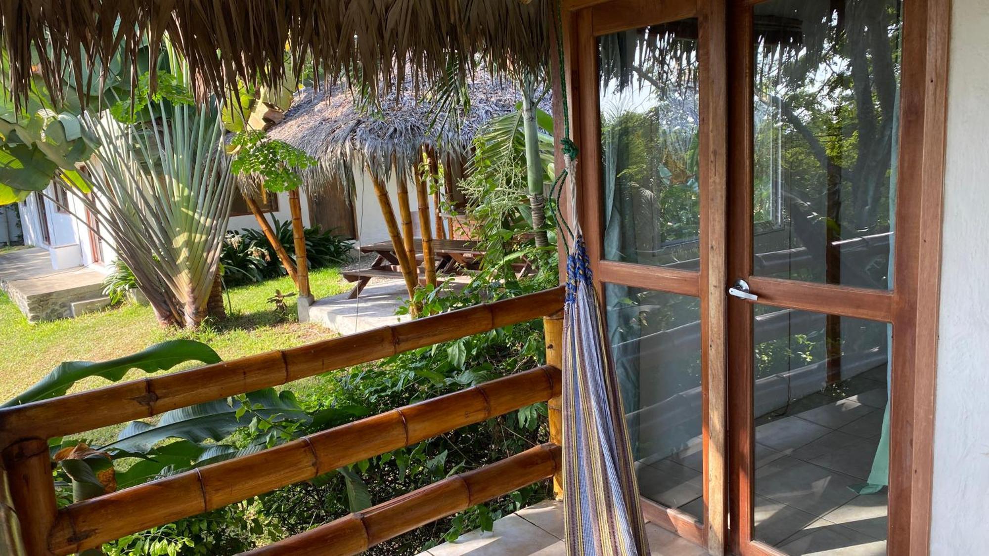 Hosteria Guachapeli Las Tunas Exterior foto
