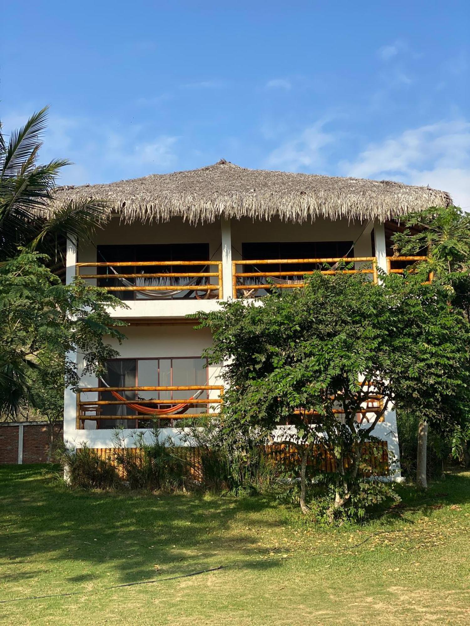 Hosteria Guachapeli Las Tunas Exterior foto